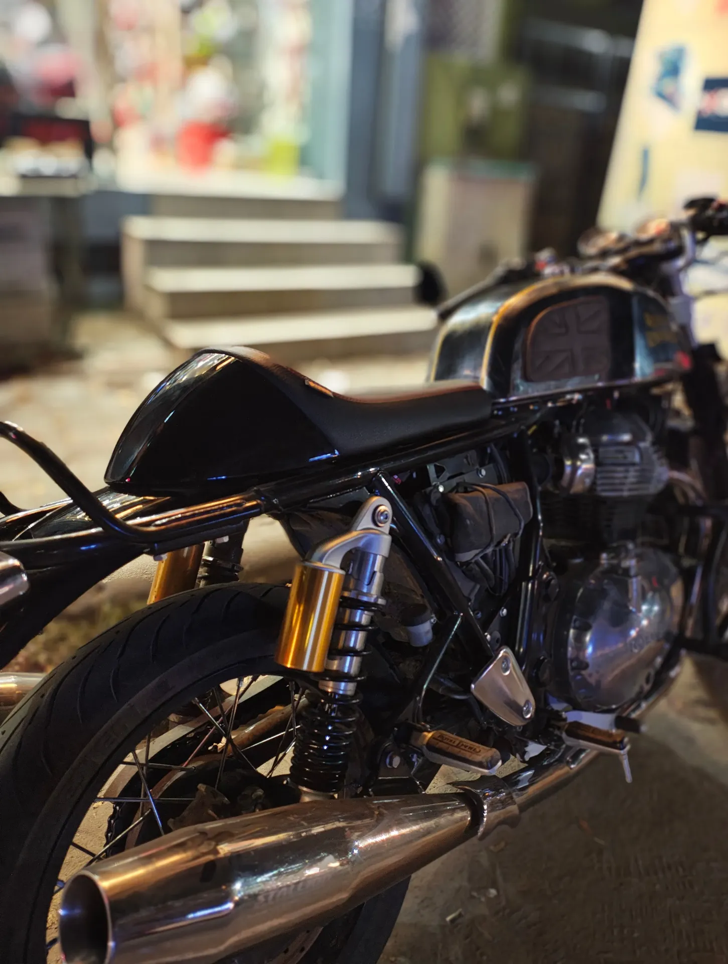 SINGLE SEAT & SINGLE SEAT COWL – MAGIC BLACK